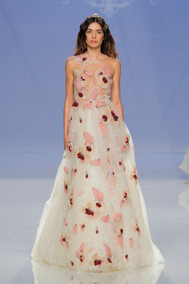 ilovebrides.pt Marco & Maria 2018 Barcelona Bridal Fashion Week 2017